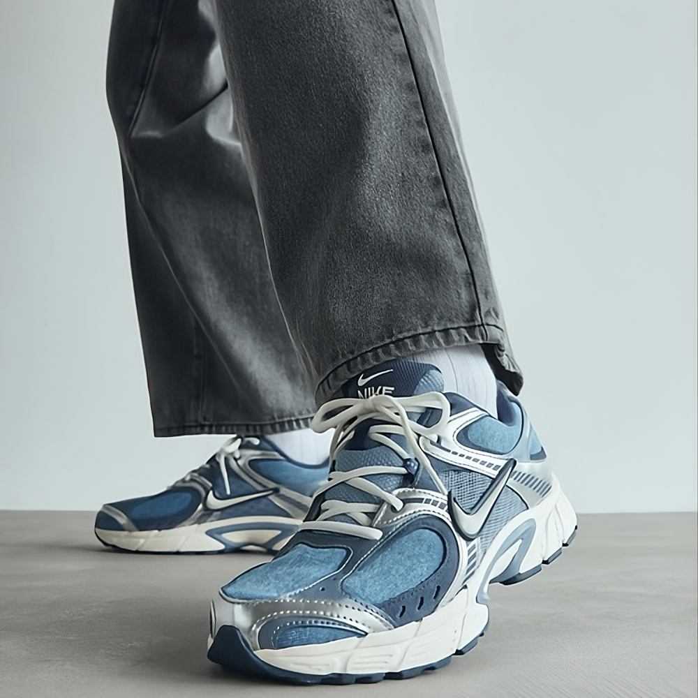 Nike V5 RNR SE 'Denim'