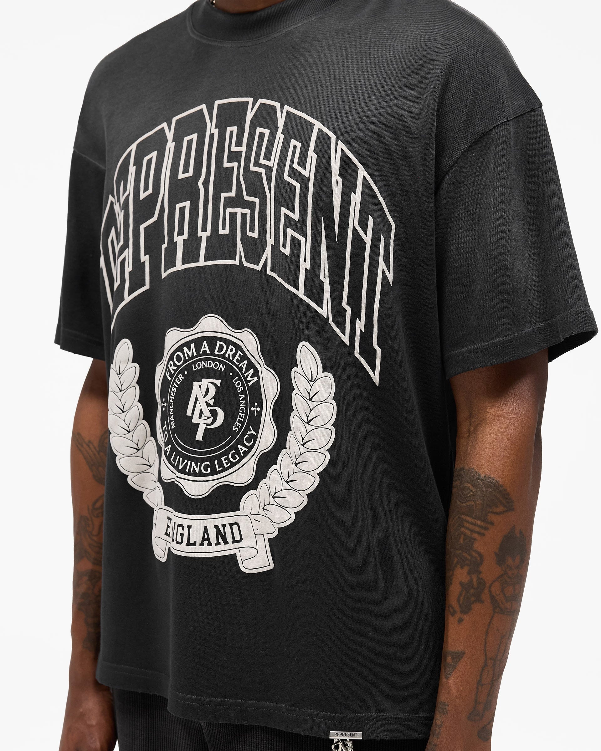 Represent Legacy Crest Longsleeve T-Shirt Stained Black