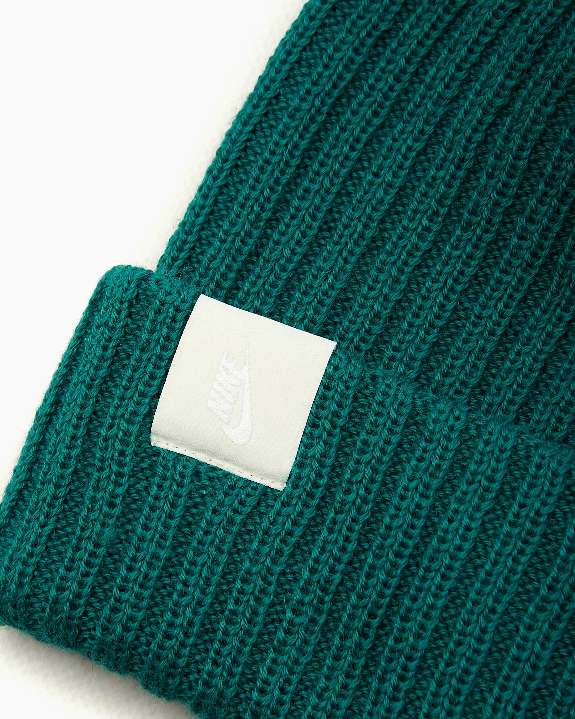 Nike NRG Essential Unisex Knit Beanie Green